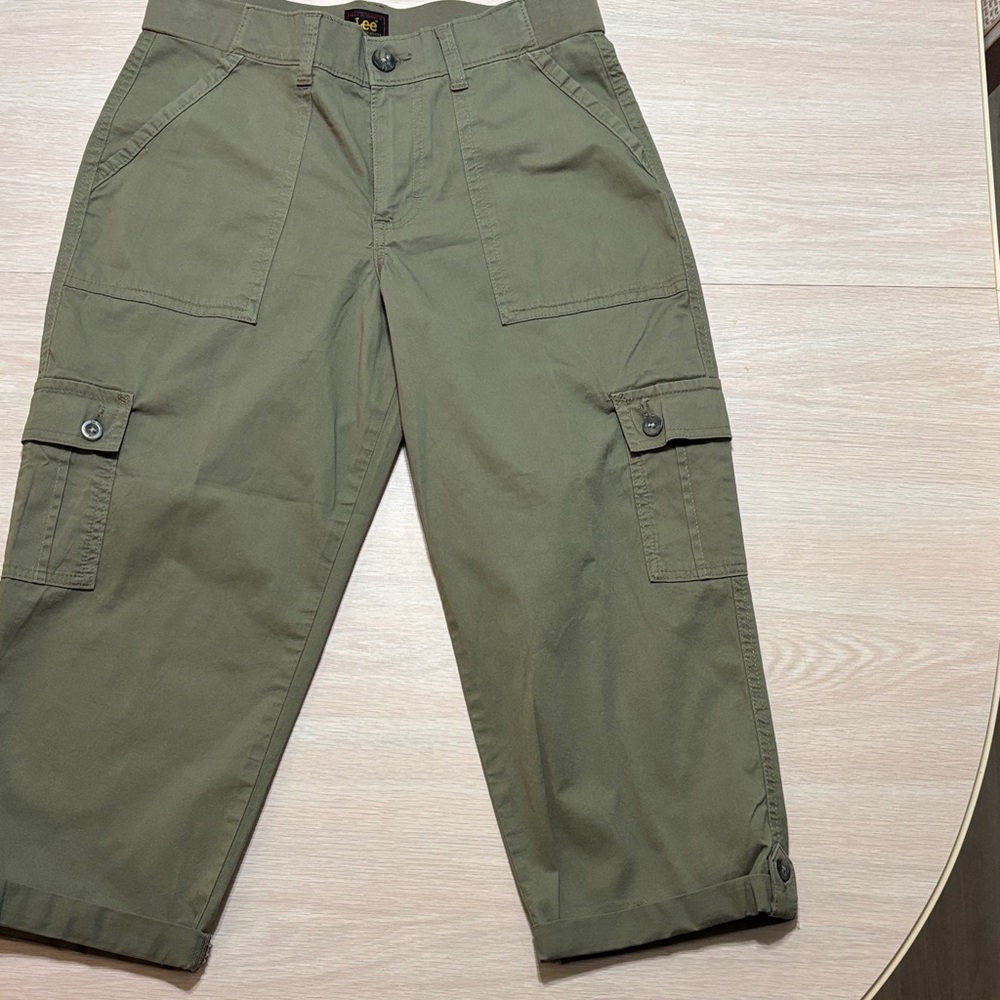 Lee Women's Olive Cropped Cargo Pants